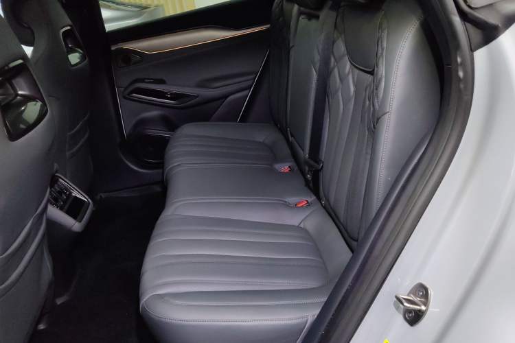 Used BYD Song L EV 2025 Intelligent Driving Version 662 km LiDAR Excellence Edition Left Rear Seat