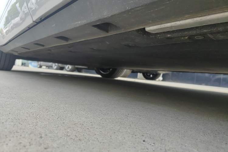 Used BYD Song L EV 2025 Intelligent Driving Version 662 km LiDAR Excellence Edition Left Side Sill