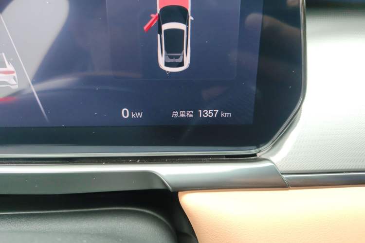 Used BYD Song L EV 2025 550 km Excellence Version Odometer Close Up