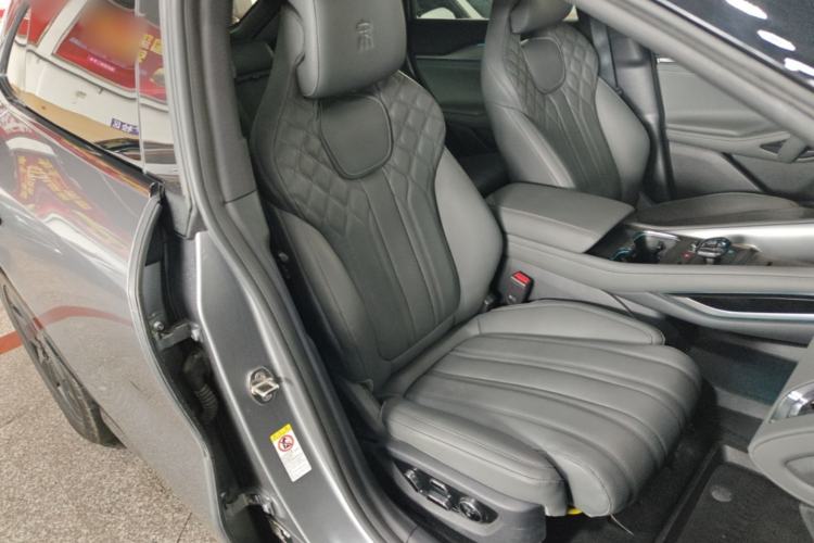 Used BYD Song L EV 2025 550 km Excellence Version Right Front Seat