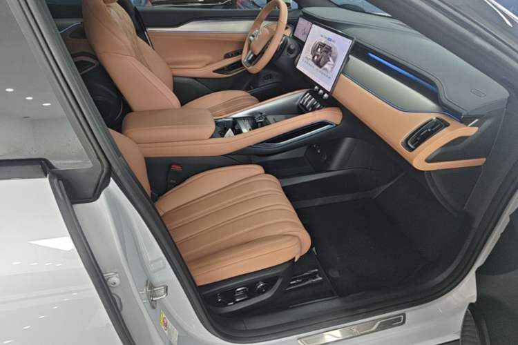 Used BYD Song L EV 2025 Intelligent Driving Version 662 km LiDAR Excellence Edition Right Front Seat