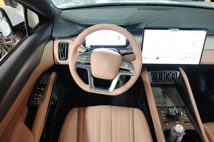 Used BYD Song L EV 2025 Intelligent Driving Version 662 km Beyond-Range Edition Steering Wheel