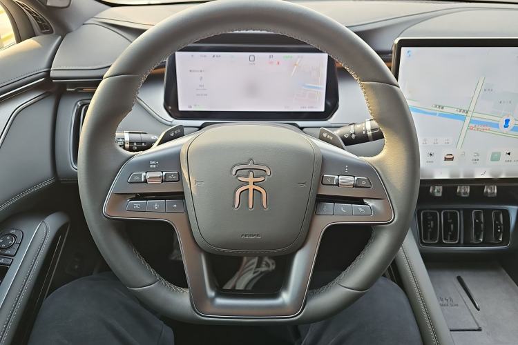 Used BYD Song L EV 2025 Intelligent Driving Version 662 km LiDAR Excellence Edition Steering Wheel