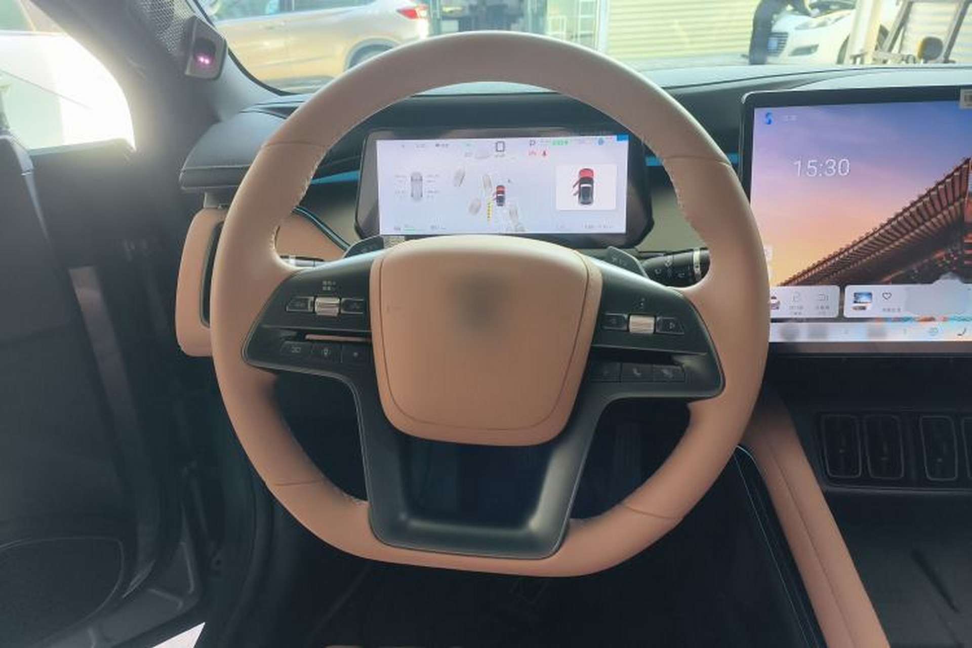 Used BYD Song L EV 2025 Intelligent Driving Version 662 km LiDAR Excellence Edition Steering Wheel