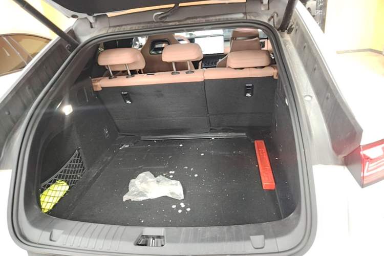 Used BYD Song L EV 2025 Intelligent Driving Version 662 km Beyond-Range Edition Trunk