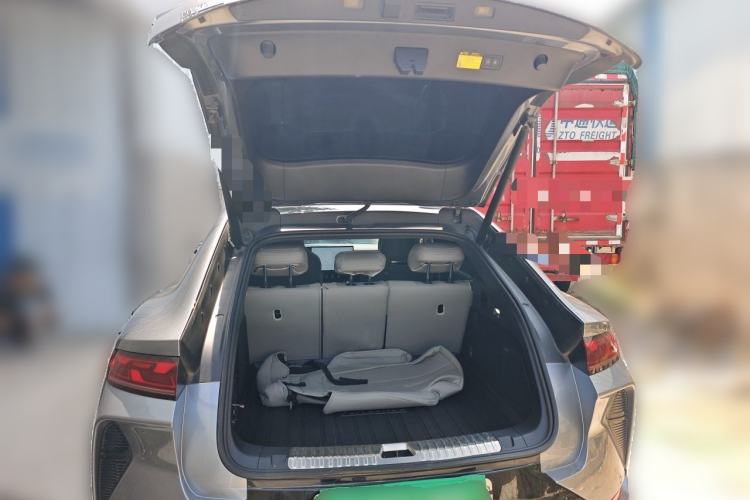 Used BYD Song L EV 2025 550 km Excellence Version Trunk