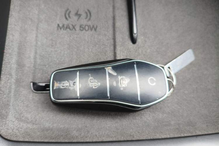 Used BYD Song L EV 2025 Intelligent Driving Version 662 km LiDAR Excellence Edition Vehicle Key