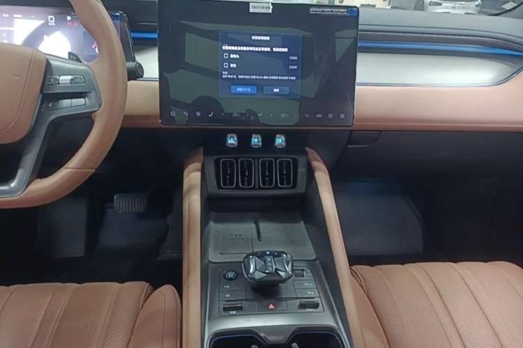 Used BYD Song L EV 2025 Intelligent Driving Version 662 km LiDAR Excellence Edition Audio And AC Panel