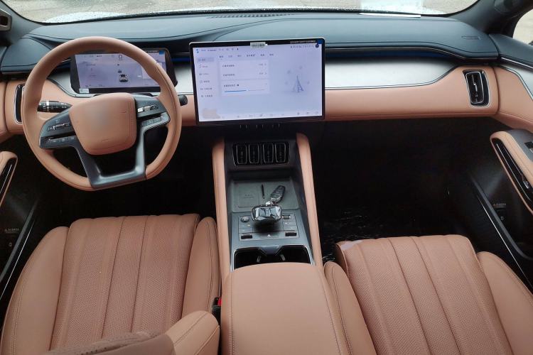 Used BYD Song L EV 2025 550 km Excellence Version Center Console