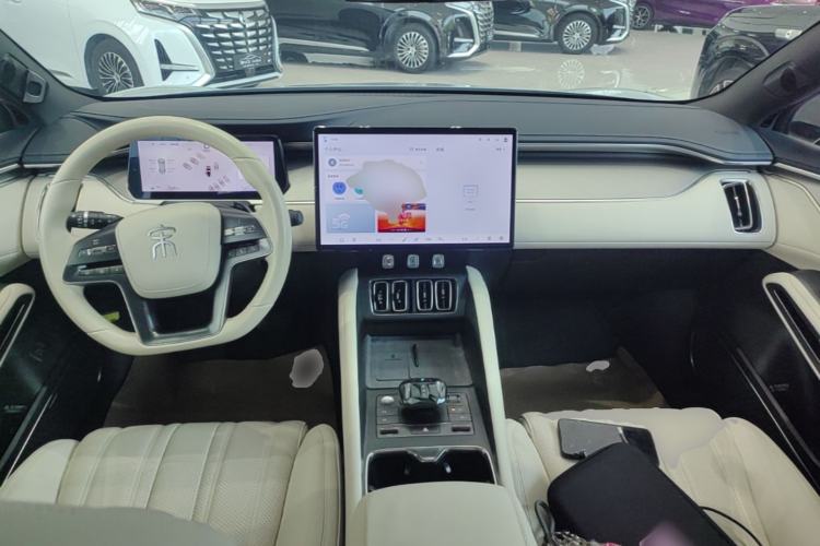 Used BYD Song L EV 2025 662 km Advanced Intelligent Driving Version Center Console