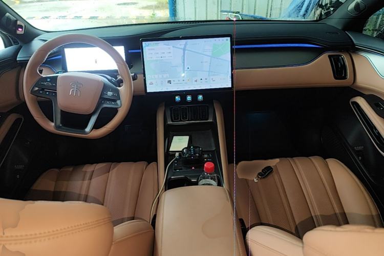 Used BYD Song L EV 2025 Intelligent Driving Version 662 km LiDAR Excellence Edition Center Console