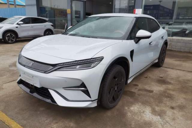 Ojetý BYD Song L EV 2025 550 km Excellence Version