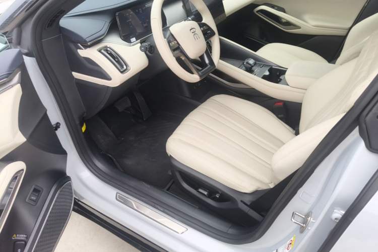Used BYD Song L EV 2025 662 km Ultra-Range Version Driver Seat