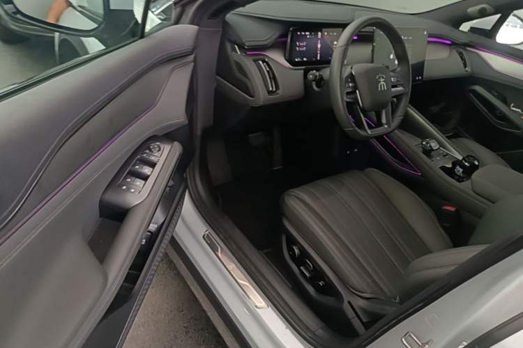 Used BYD Song L EV 2025 Intelligent Driving Version 662 km LiDAR Excellence Edition Driver Seat