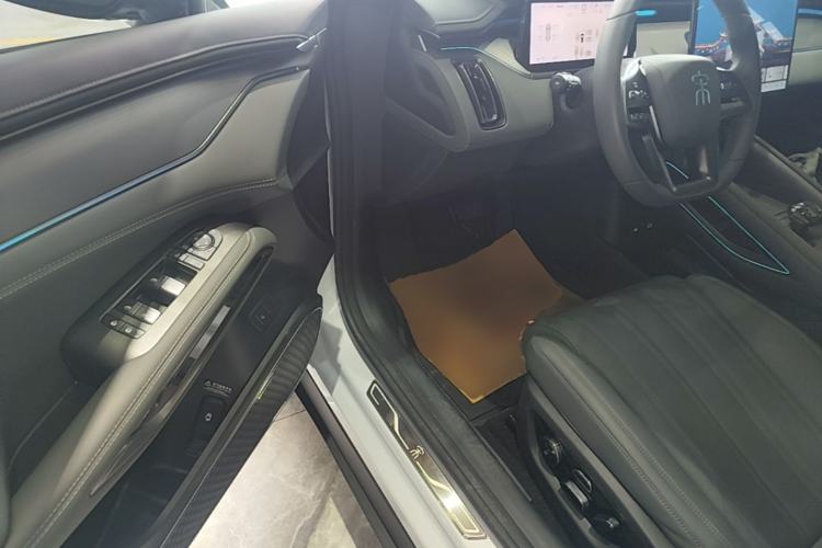 Used BYD Song L EV 2025 Intelligent Driving Version 662 km LiDAR Excellence Edition Driver Seat