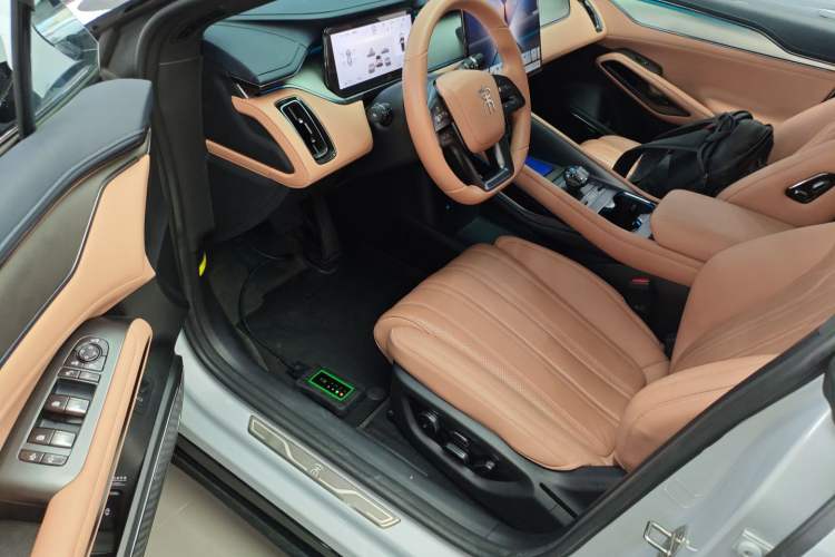 Used BYD Song L EV 2025 662 km Ultra-Range Version Driver Seat