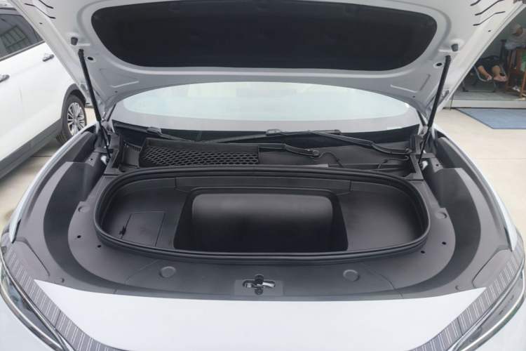 Used BYD Song L EV 2025 662 km Ultra-Range Version Engine Bay