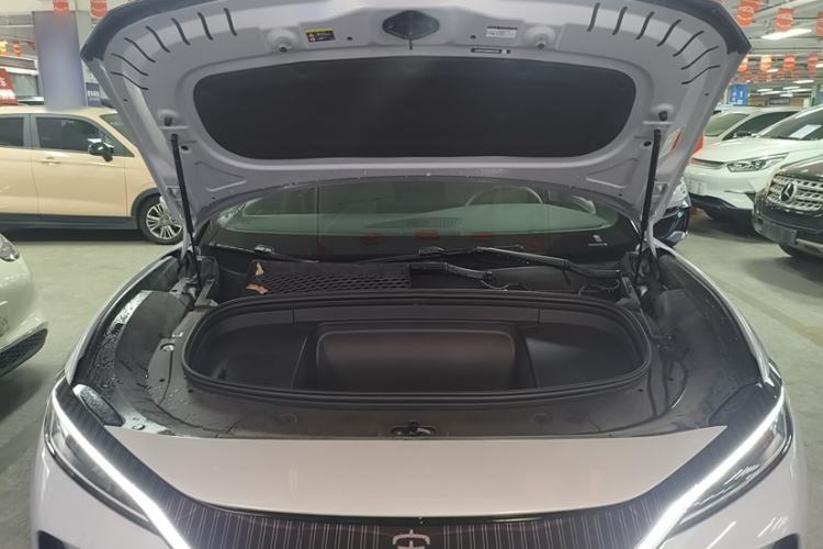 Used BYD Song L EV 2025 Intelligent Driving Version 662 km LiDAR Excellence Edition Engine Bay
