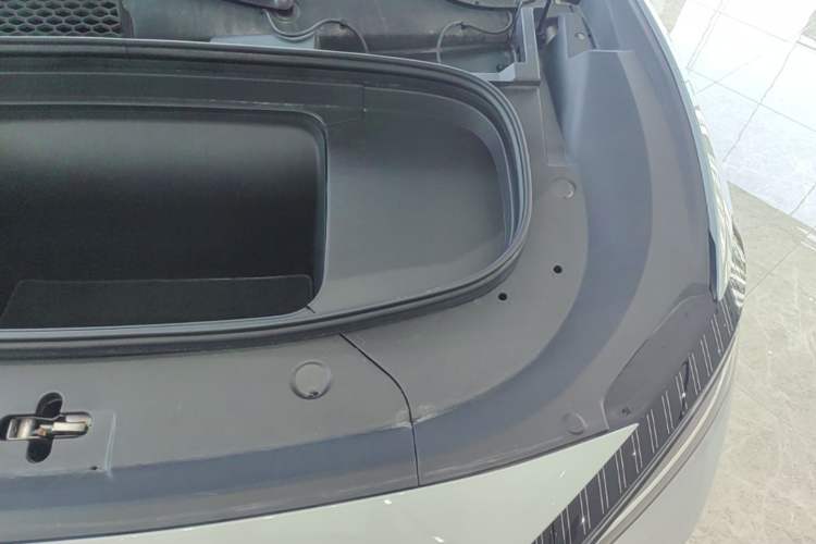 Used BYD Song L EV 2025 662 km Advanced Intelligent Driving Version Engine Bay Left