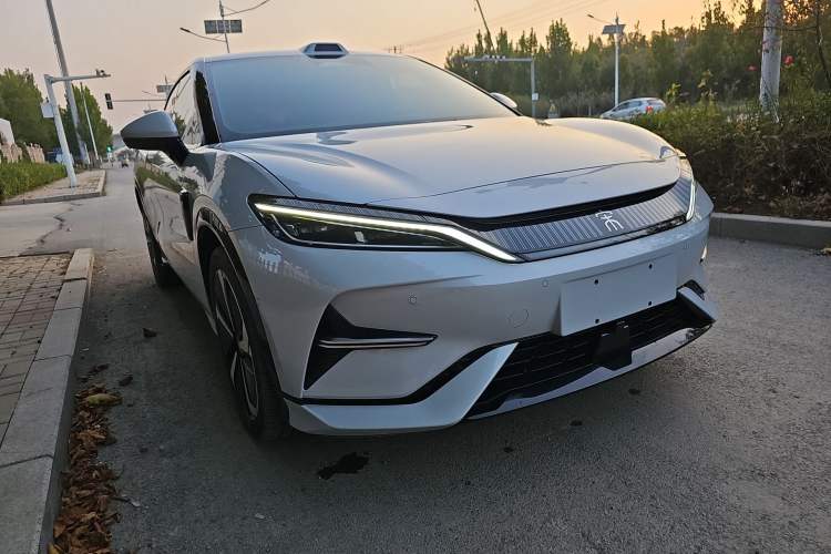 Used BYD Song L EV 2025 Intelligent Driving Version 662 km LiDAR Excellence Edition Exterior 2