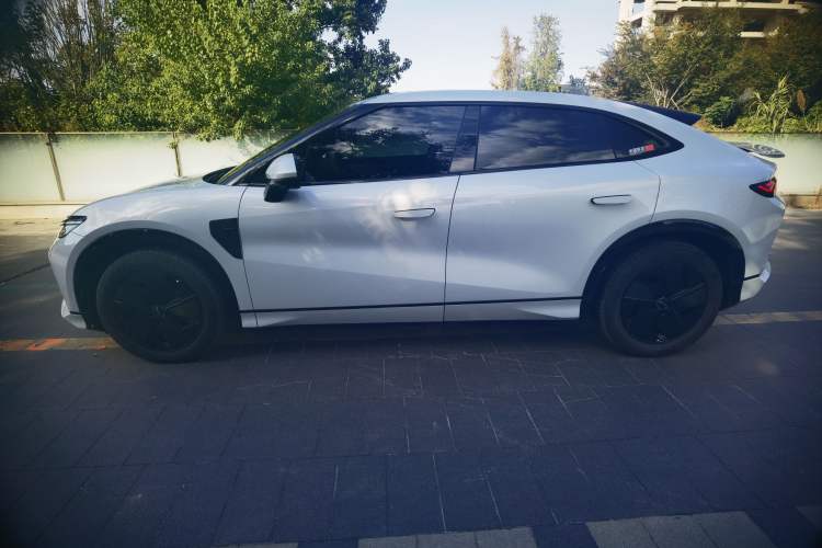 Used BYD Song L EV 2025 550 km Excellence Version Exterior 3