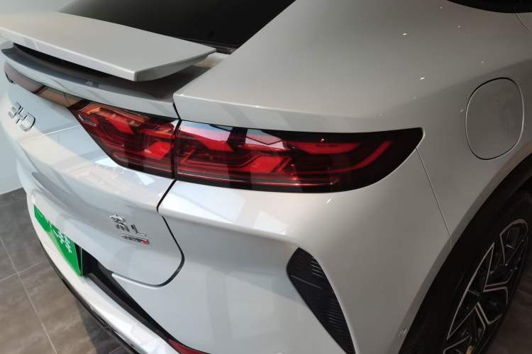 Used BYD Song L EV 2025 Intelligent Driving Version 602 km Range LiDAR-equipped All-Wheel-Drive Type Exterior 3