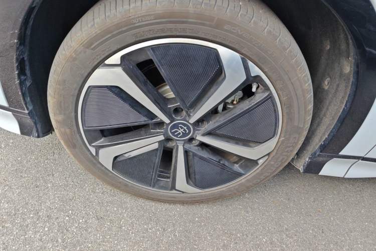 Used BYD Song L EV 2025 Intelligent Driving Version 662 km LiDAR Excellence Edition Exterior 4