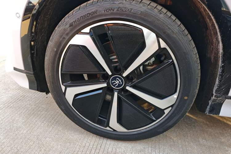 Used BYD Song L EV 2025 662 km Advanced Intelligent Driving Version Exterior 7