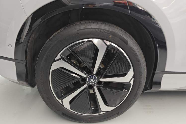 Used BYD Song L EV 2025 662 km Advanced Intelligent Driving Version Exterior 8