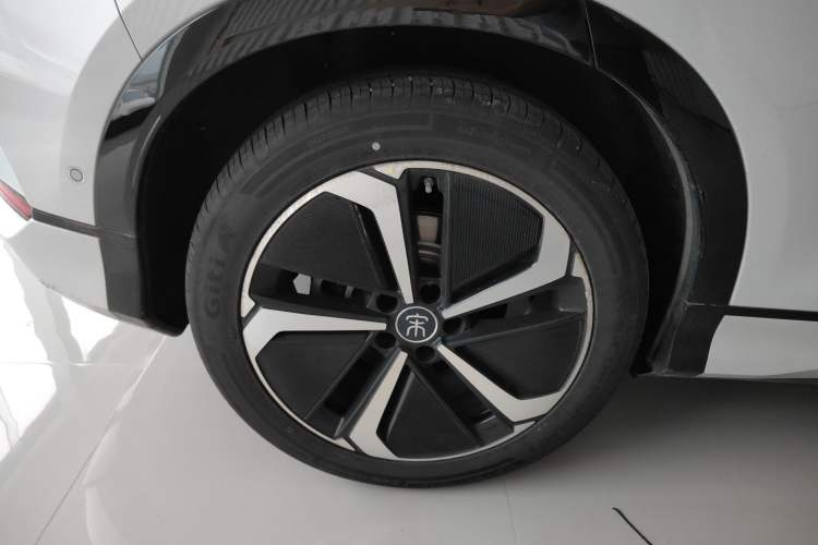 Used BYD Song L EV 2025 Intelligent Driving Version 662 km LiDAR Excellence Edition Exterior 8