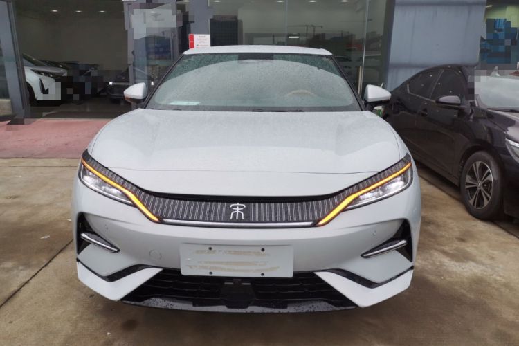 Used BYD Song L EV 2025 550 km Excellence Version Front