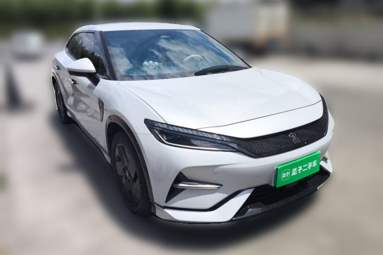Used BYD Song L EV 2025 550 km Excellence Version Front Right 45 Deg