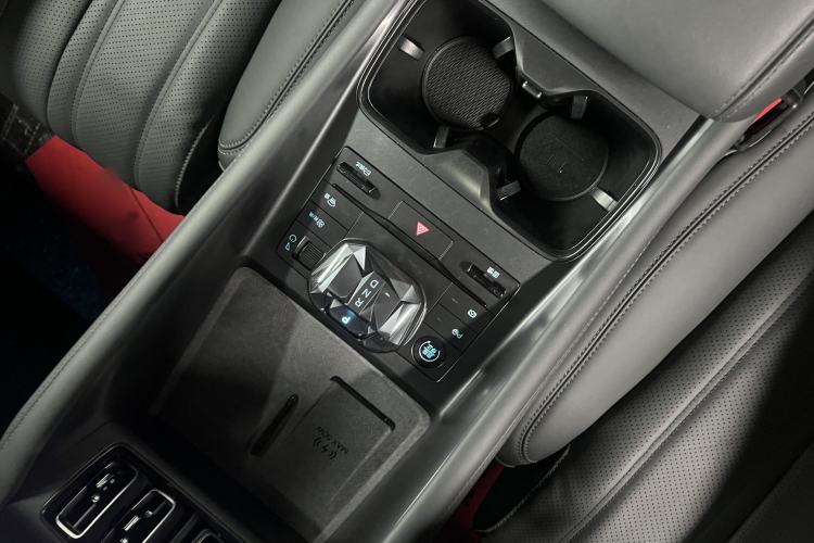 Used BYD Song L EV 2025 Intelligent Driving Version 662 km LiDAR Excellence Edition Gear Lever