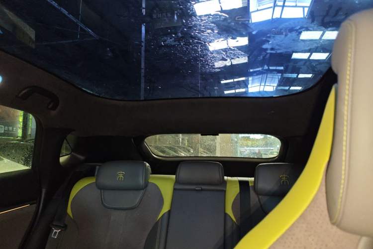 Used BYD Song L EV 2025 Intelligent Driving Version 602 km Range LiDAR-equipped All-Wheel-Drive Type Headliner