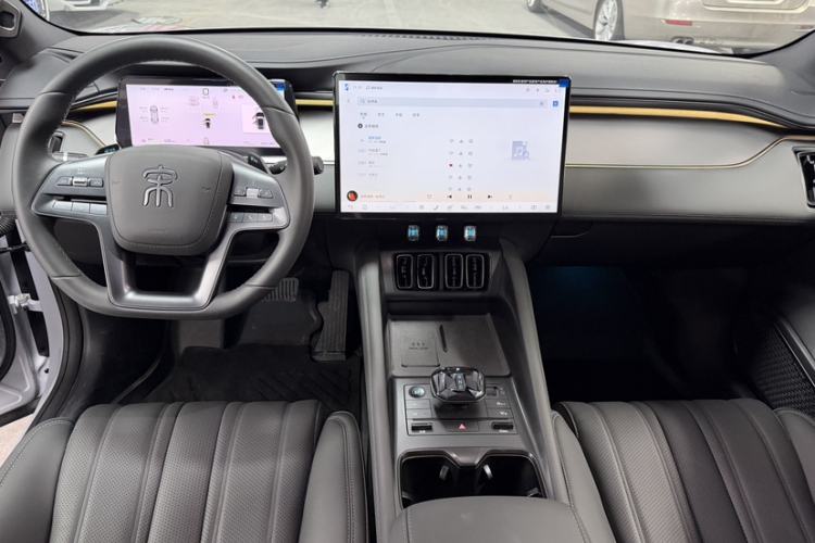 Used BYD Song L EV 2025 Intelligent Driving Version 662 km LiDAR Excellence Edition Interior 1