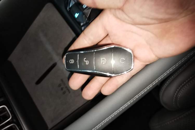 Used BYD Song L EV 2025 Intelligent Driving Version 662 km LiDAR Excellence Edition Interior 1