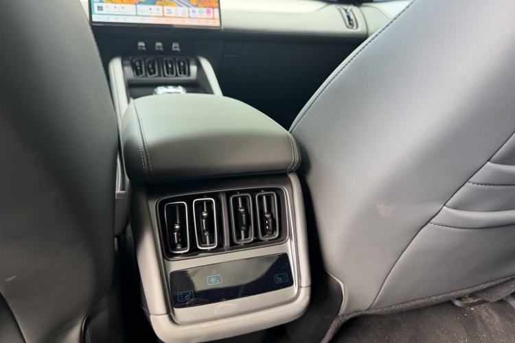 Used BYD Song L EV 2025 Intelligent Driving Version 662 km LiDAR Excellence Edition Interior 10