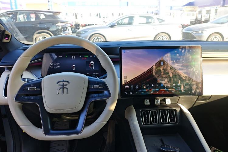 Used BYD Song L EV 2025 662 km Advanced Intelligent Driving Version Interior 2