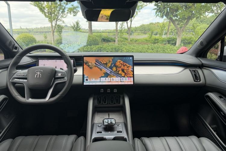 Used BYD Song L EV 2025 Intelligent Driving Version 662 km LiDAR Excellence Edition Interior 2