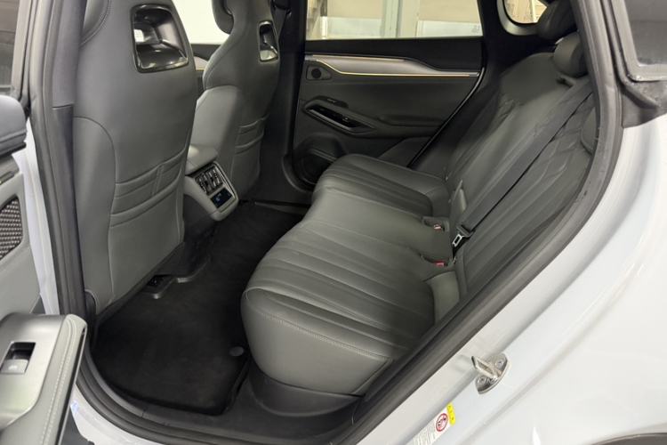 Used BYD Song L EV 2025 Intelligent Driving Version 662 km LiDAR Excellence Edition Interior 4