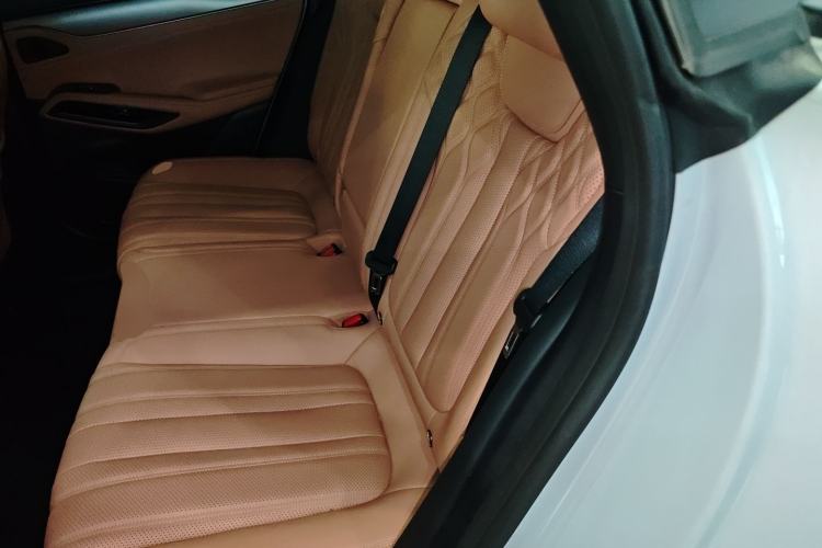 Used BYD Song L EV 2025 Intelligent Driving Version 662 km LiDAR Excellence Edition Interior 4