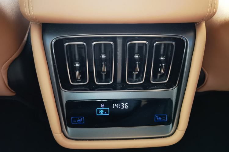 Used BYD Song L EV 2025 550 km Excellence Version Interior 6
