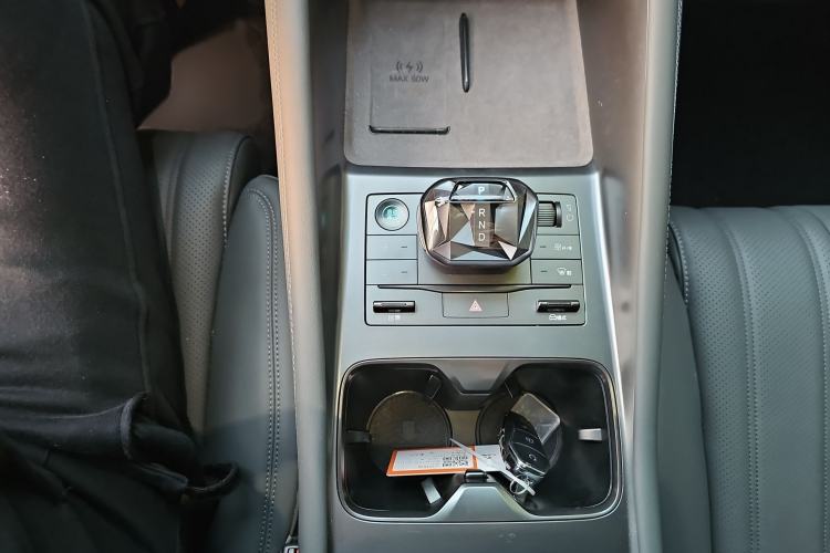 Used BYD Song L EV 2025 Intelligent Driving Version 662 km LiDAR Excellence Edition Interior 7