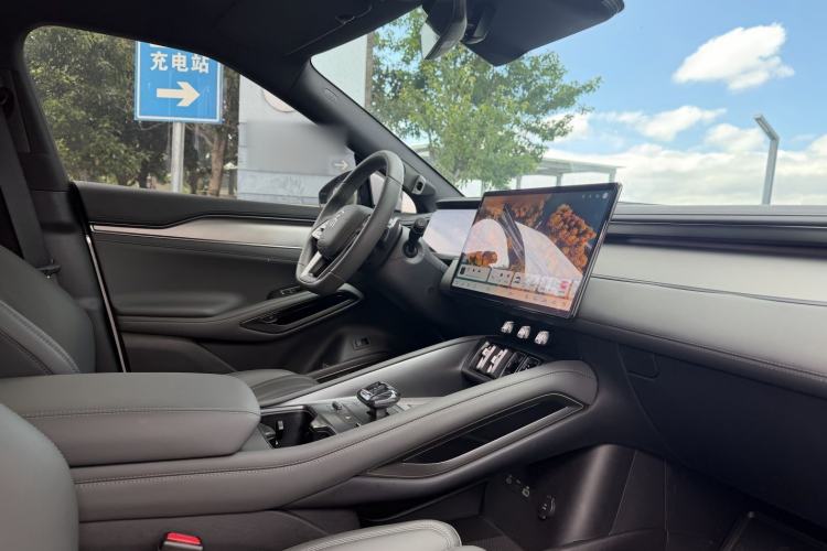 Used BYD Song L EV 2025 Intelligent Driving Version 662 km LiDAR Excellence Edition Interior 9