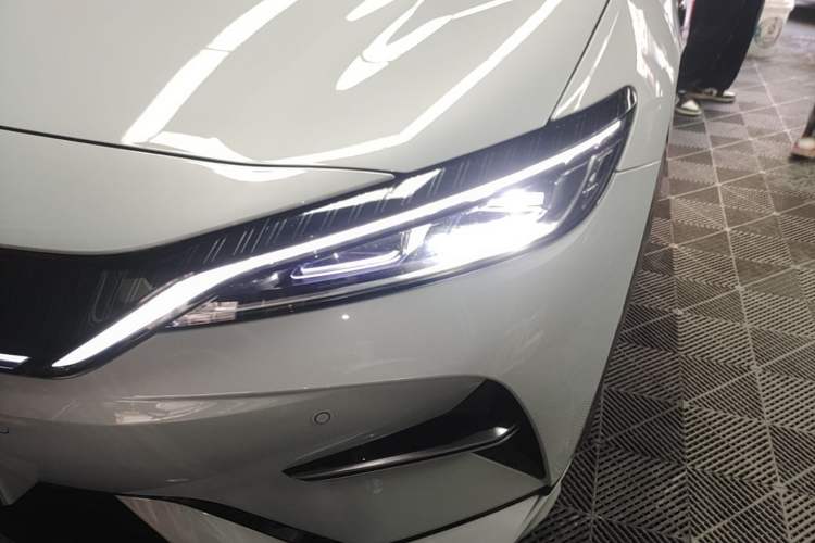 Used BYD Song L EV 2025 662 km Advanced Intelligent Driving Version Left Front Headlight