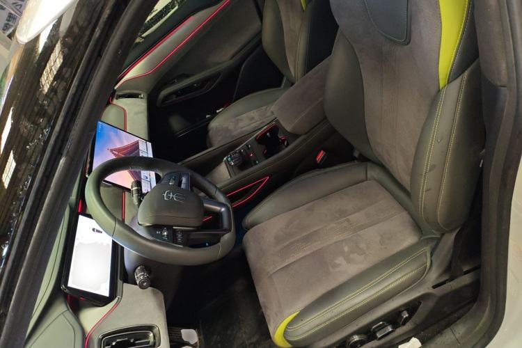 Used BYD Song L EV 2025 Intelligent Driving Version 602 km Range LiDAR-equipped All-Wheel-Drive Type Left Front Seat