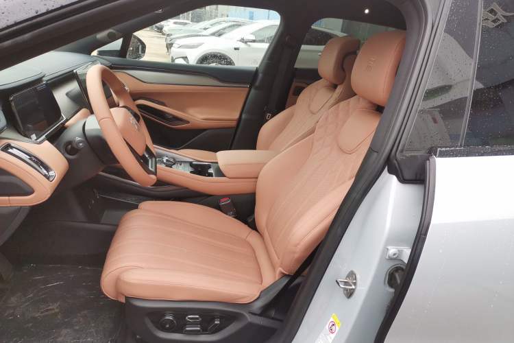 Used BYD Song L EV 2025 550 km Excellence Version Left Front Seat