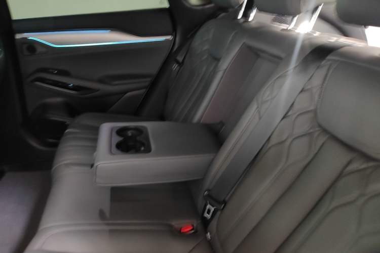 Used BYD Song L EV 2025 Intelligent Driving Version 662 km LiDAR Excellence Edition Left Rear Seat
