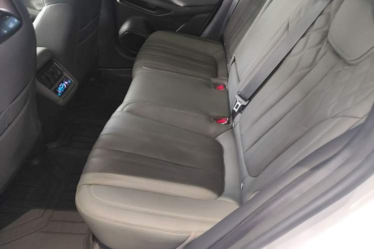 Used BYD Song L EV 2025 Intelligent Driving Version 662 km LiDAR Excellence Edition Left Rear Seat