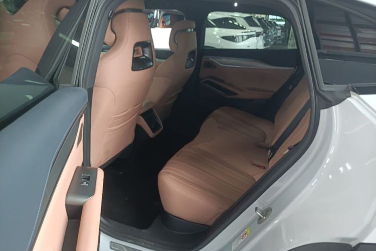 Used BYD Song L EV 2025 Intelligent Driving Version 662 km LiDAR Excellence Edition Left Rear Seat